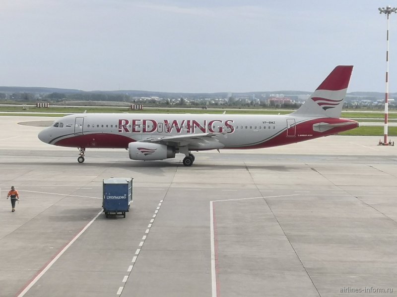 Аэробус 320 Red Wings Red