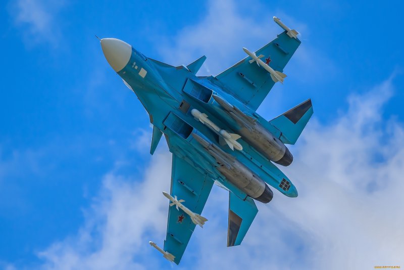 Самолёт Су-34фн