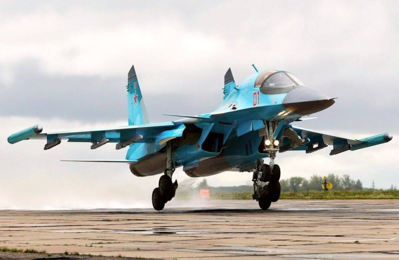 Российские бомбардировщики Су-34