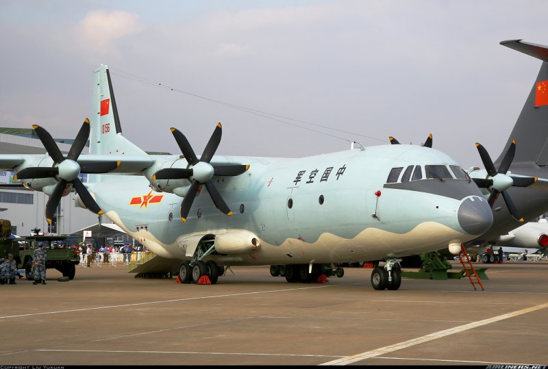 Shaanxi y-9 самолет