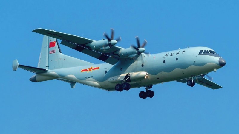 Shaanxi y-9 кабина