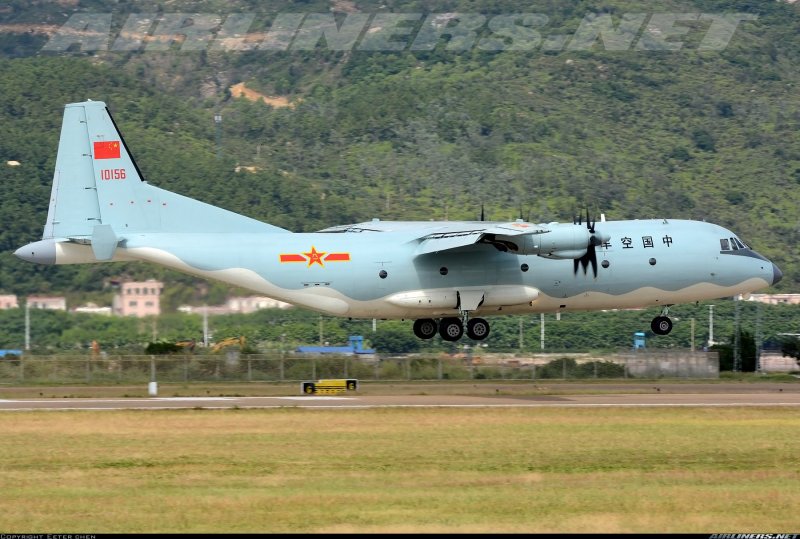 Y-9 самолет Китай