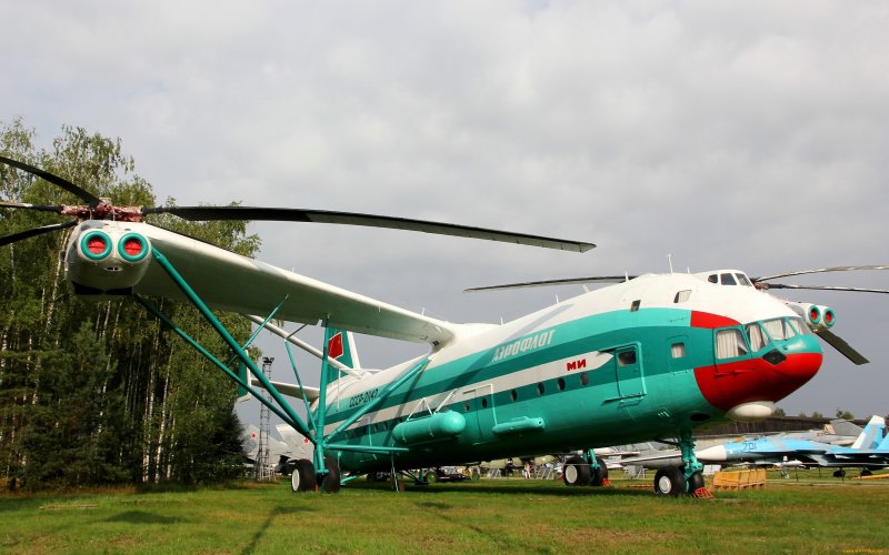 Самый большой вертолет в мире ми 12