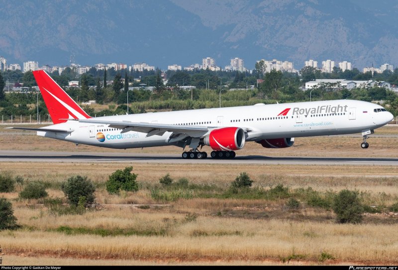 777-300er Роял Флайт