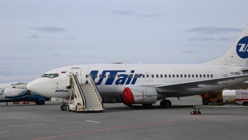 737 Тюменские авиалинии