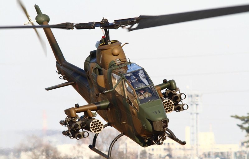 Вертолет Ah-1