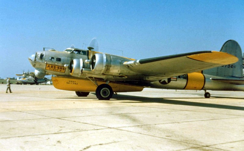 B 18 самолет