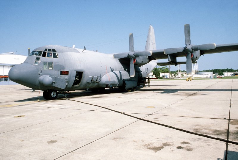 С 130 Ганшип