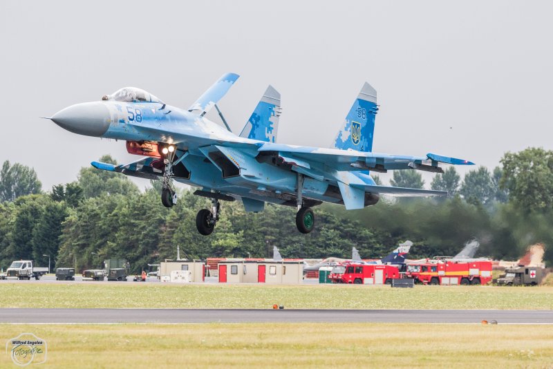 Су-27 с ПТБ