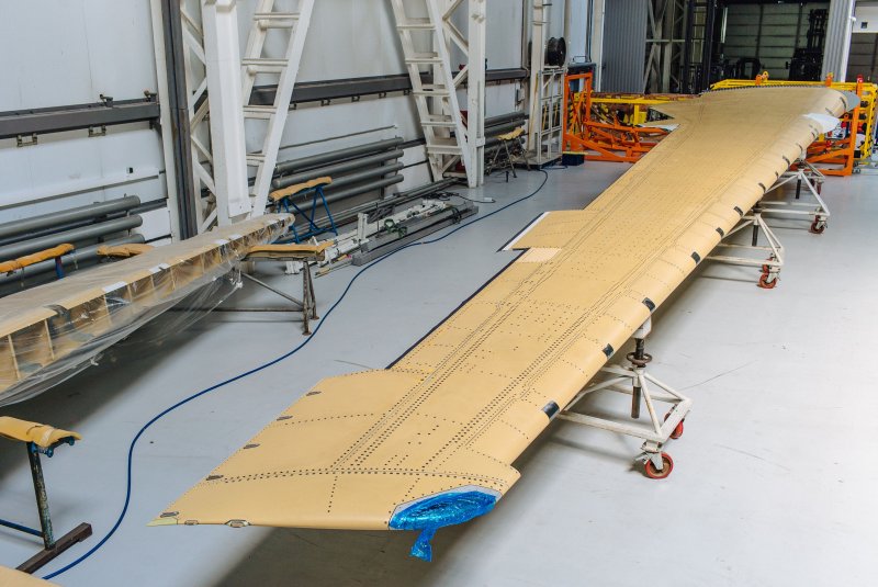 Композитное крыло МС-21