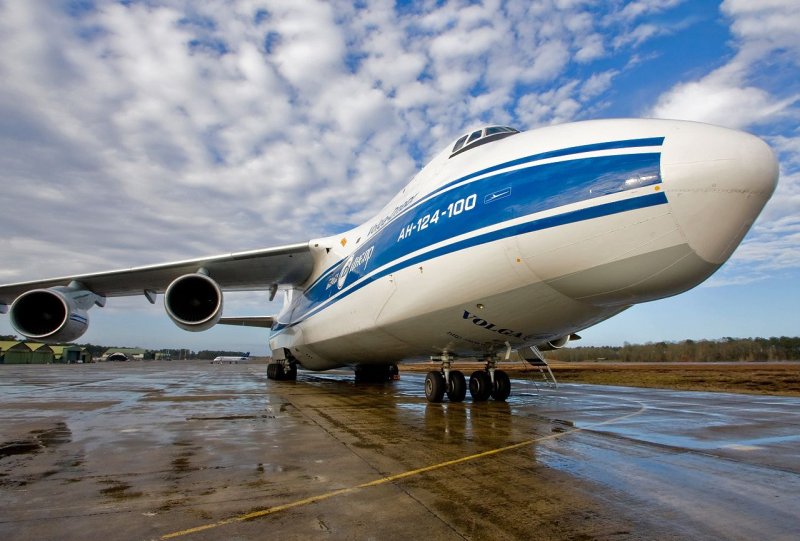АН-124 Руслан Волга Днепр