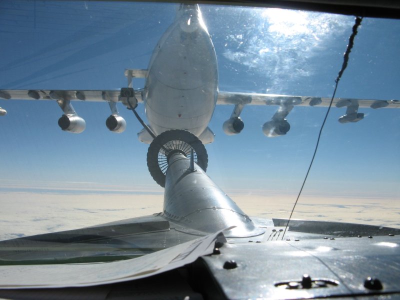 Самолёт ту-95 МС дозаправка