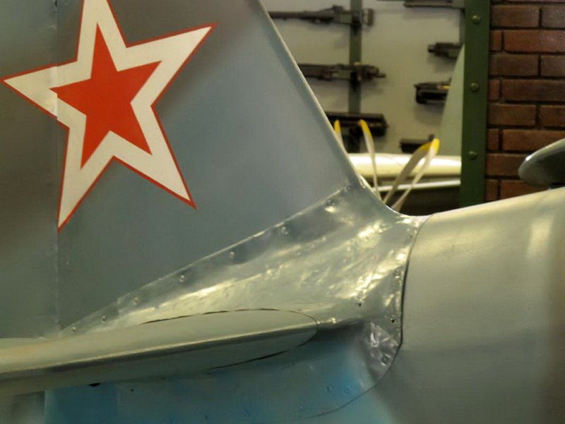 Як-3 заднее колесо