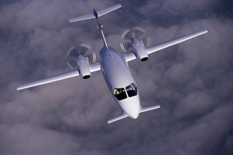 Piaggio p180