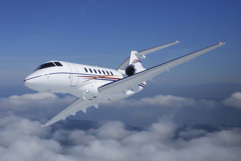 Hawker 700