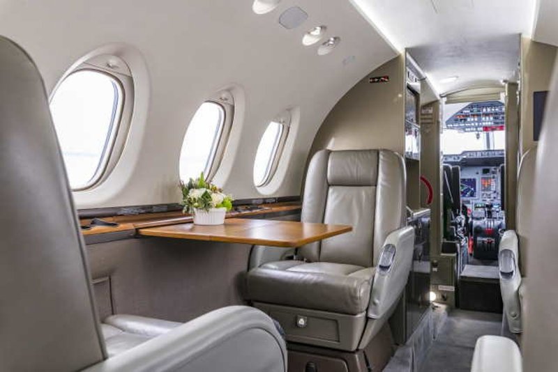 Hawker 750