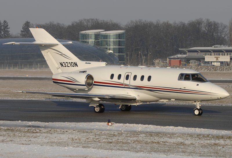 Hawker 750 ISC