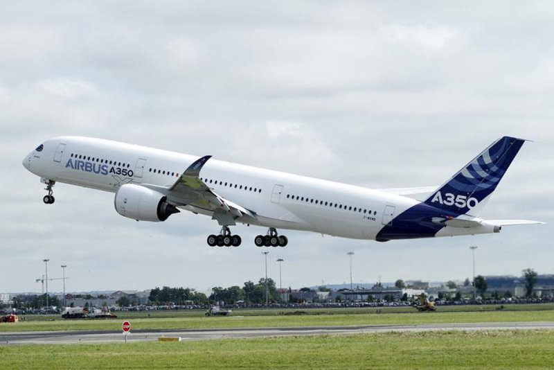Самый большой самолёт Airbus a390