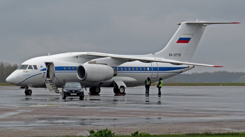 Самолет АН-148-100