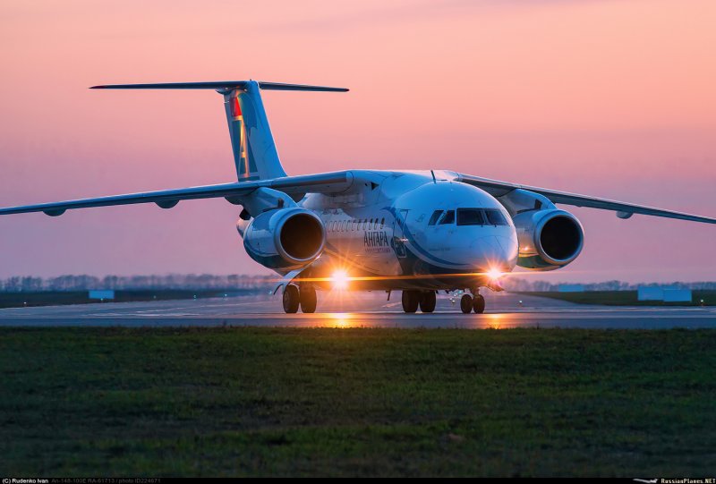 Ангара авиакомпания АН 148