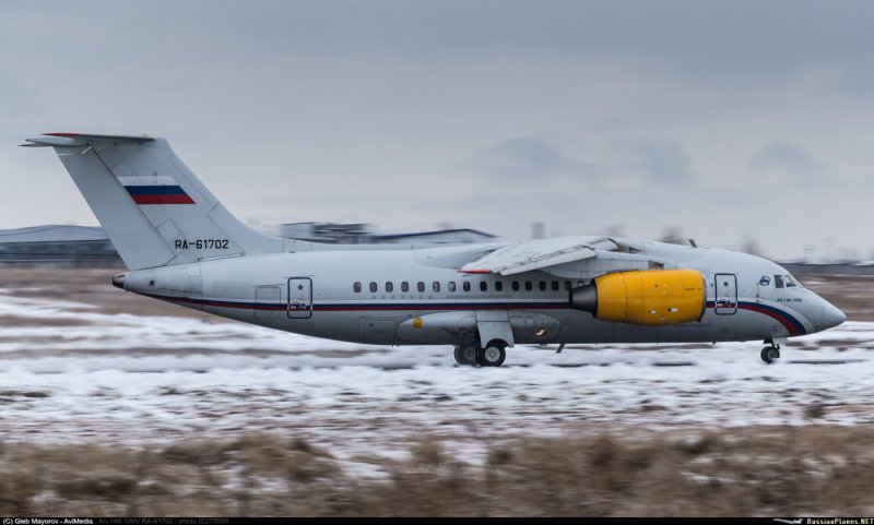 АН 148 100 Саратовские авиалинии