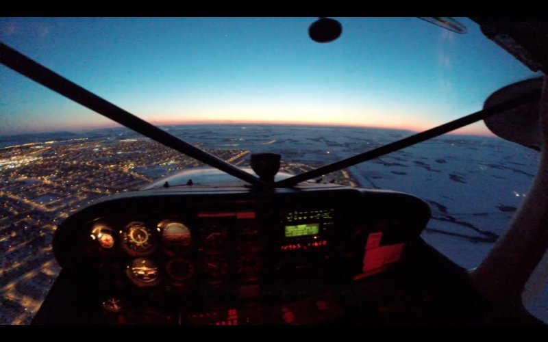 Cessna 172 кабина пилота