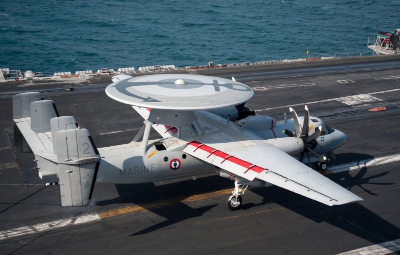 ДРЛО Grumman e-2 Hawkeye
