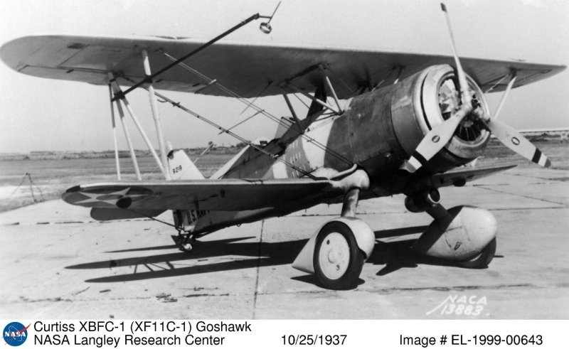 Самолет Hughes XF-11 nakozen