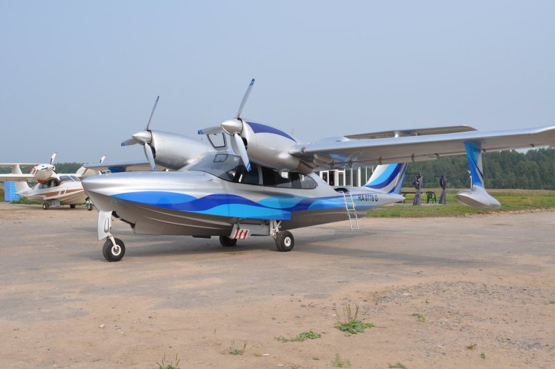 La-8 восьмиместный самолет амфибия