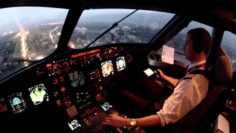 Посадка Боинга 737 вид из кабины