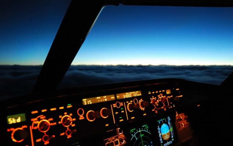 Кабина Airbus a320 обои