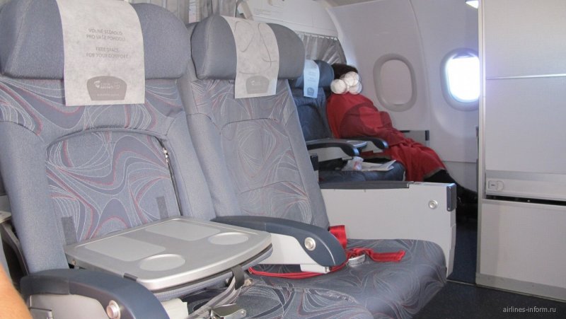 Airbus a319 салон Уральские авиалинии