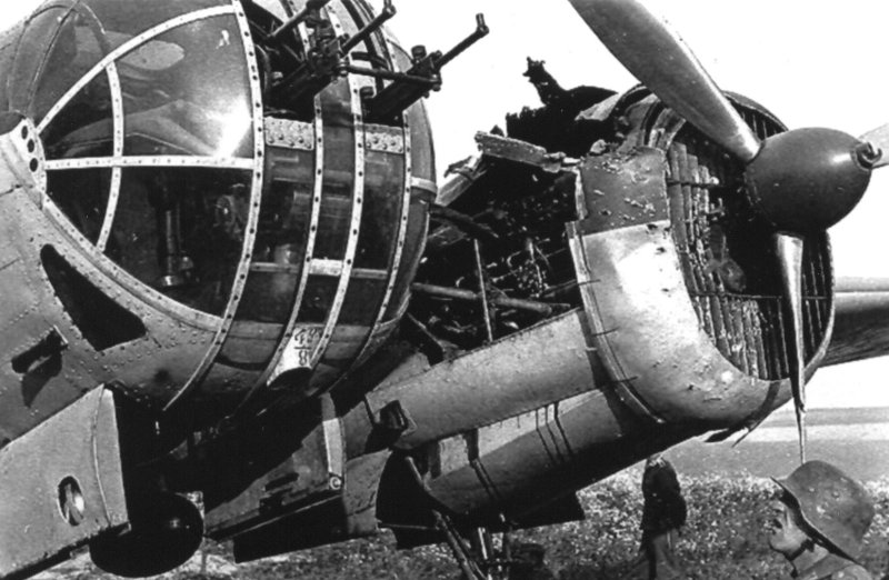 Ант-40 бомбардировщик