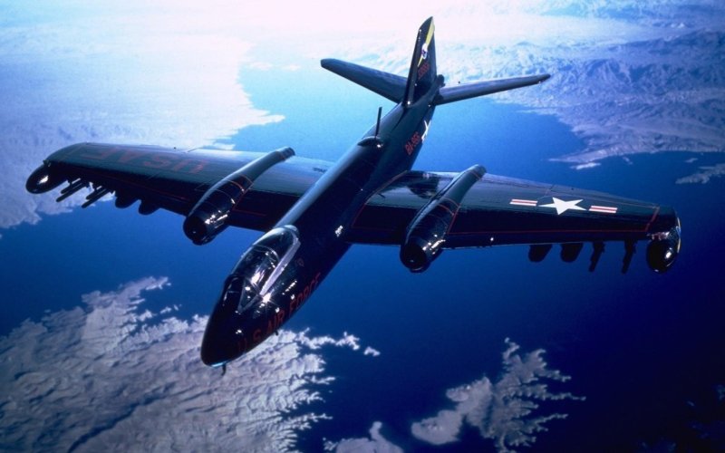 Самолет b-57