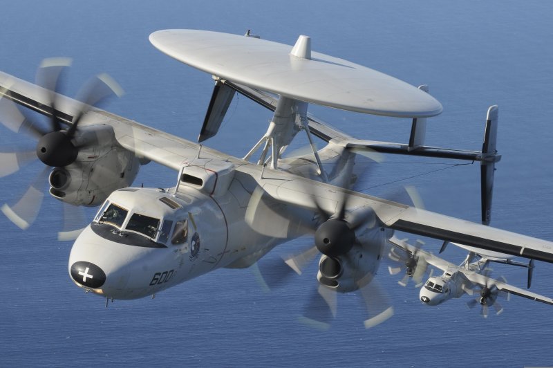 Самолеты e-2c Hawkeye