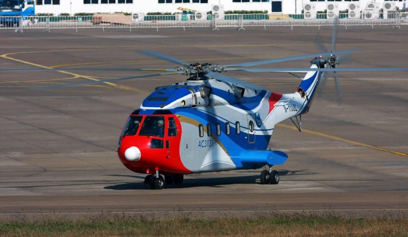AC 313 вертолет