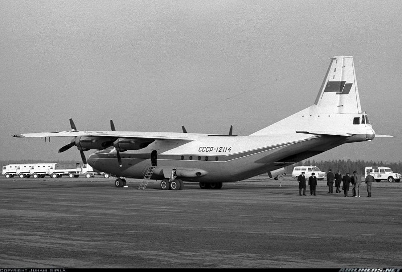АН-12 В Фергане