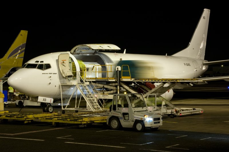 737 Cargo