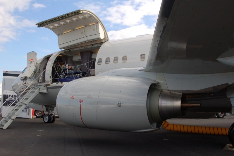 Грузовой самолет Боинг 737