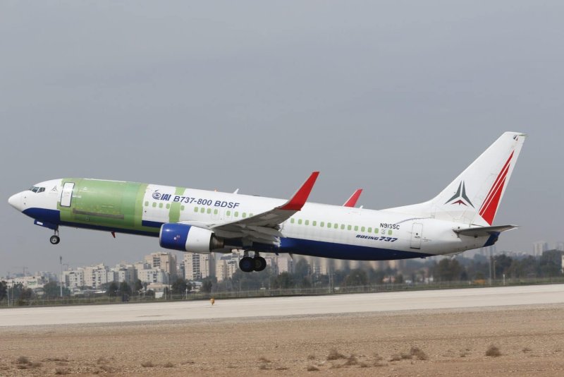 S7 Cargo 737