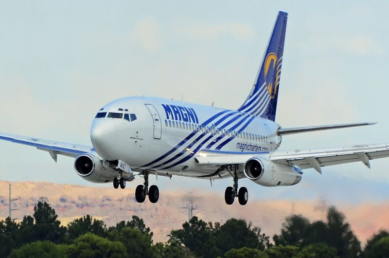 Самолет Боинг 737-200