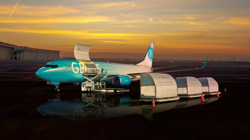 Боинг 737 карго