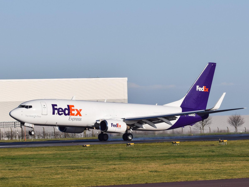 737 Cargo