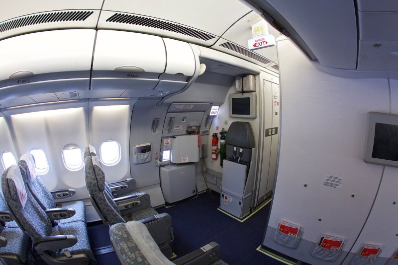 Airbus a330 салон