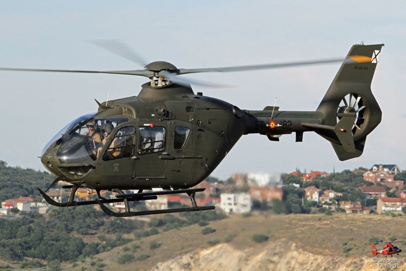 Вертолет Bell 135