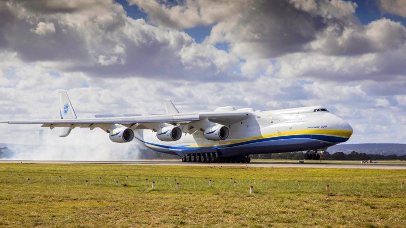 АН-225 Мрия