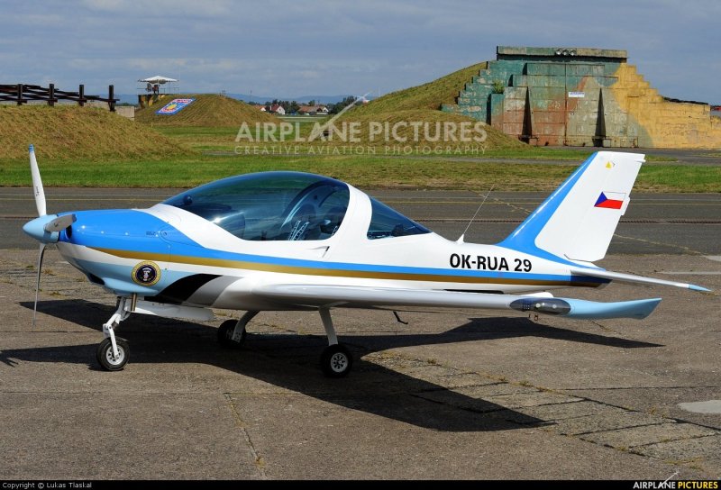 TL Ultralight TL-2000 Sting s4 aerobatik