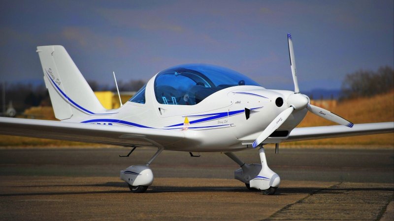 Sting TL-2000