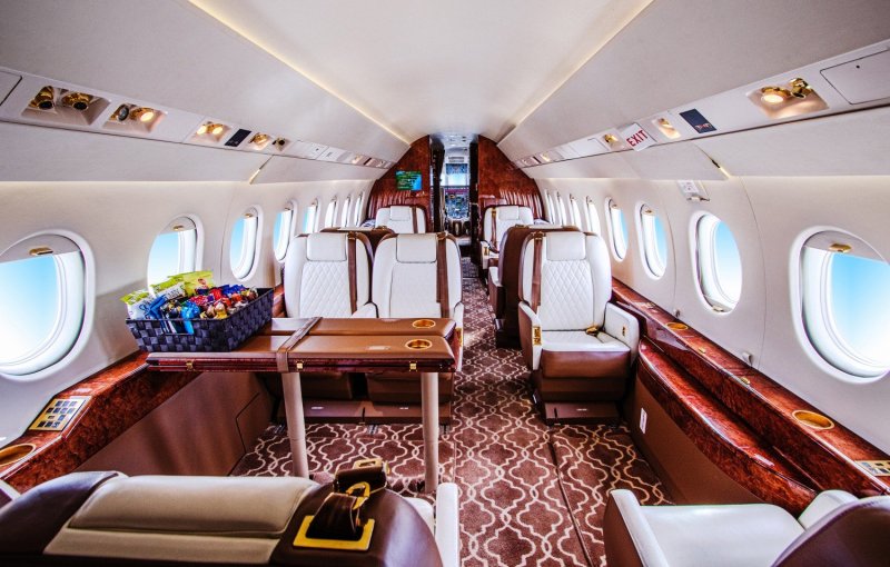 Falcon 2000 Interior