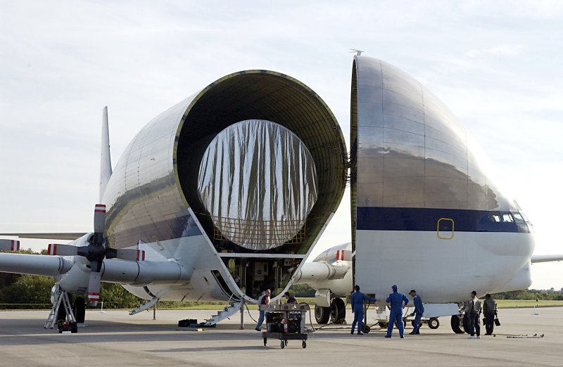 Aero Spacelines super Guppy кабина
